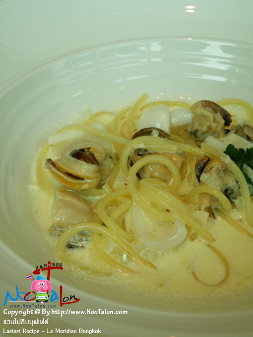 ʻ��絵�� �����������ҧ������͡��Ѻ ��Ҩ�������͡�����ҡ��Ẻ�˹ ���ǡ�зӢ���������Ҥ�Ѻ Ẻ�ҹ��ͨҹ��� �����ӷ��������ѡ��Ѻ (���������ٻ�Ҿ �ǹ仡Թ�ؿ����� Lastest Recipe - Le Meridian Bangkok - ˹ٵ��͹)