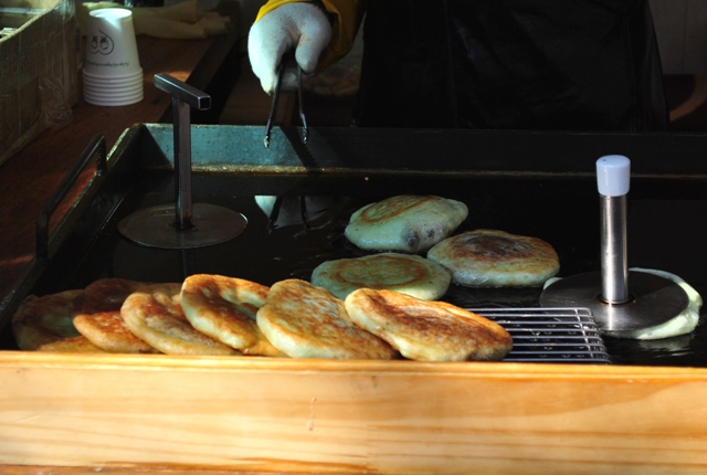 �ͧ�Թ��鹪��ͧ͢��й�� ��Ѻ Korean Pancake ����� 1000 �͹��Ѻ ����ҳ 28-30 �ҷ